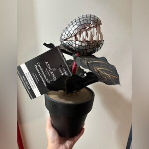 NEW HALLOWEEN LITTLE SHOP OF HORRORS DISCO BALL CARNIVOROUS PLANT AUDREY
